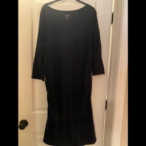 Isabel maternity fitted black dress